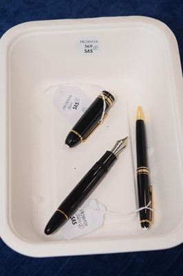 Lot 369 - Two Mont Blanc Meisterstuck pens