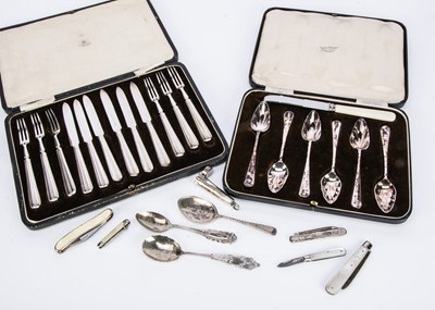 Lot 457 - A collection of small silver items and other silver plated and other items