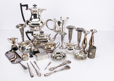 Lot 466 - Two boxes of silver plated items and several small silver items