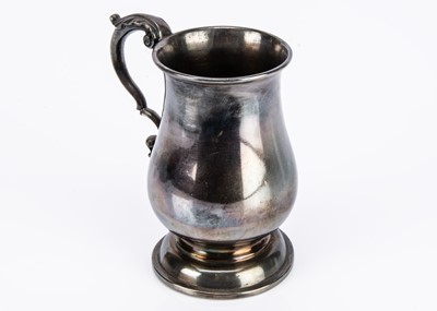 Lot 471 - A 1960s silver Christening tankard