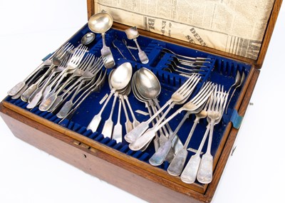 Lot 474 - A collection of silver plated flatware