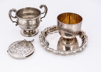 Lot 488 - Four collectable silver items