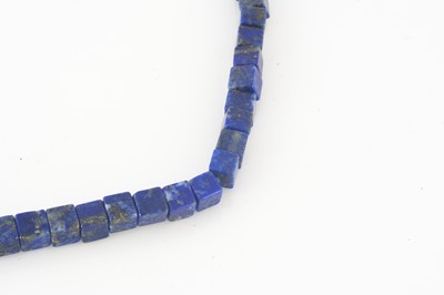 Lot 218 - A lapis lazuli and 9ct gold clasp necklace