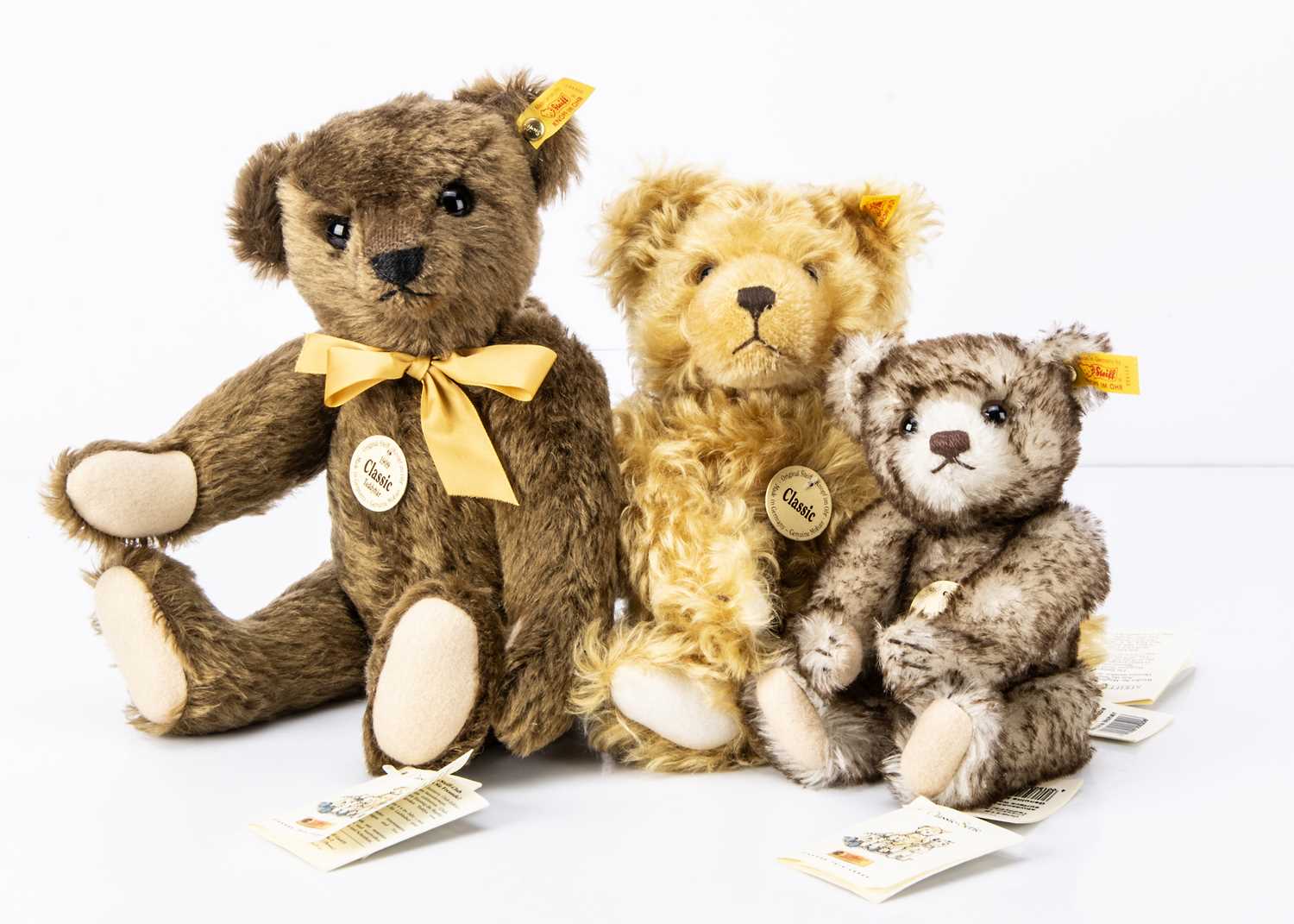 Lot 23 - Three Steiff Classic yellow tag teddy bears