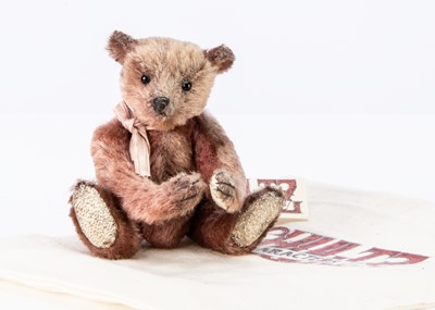Lot 62 - A limited edition Shultz Characters Darice teddy bear
