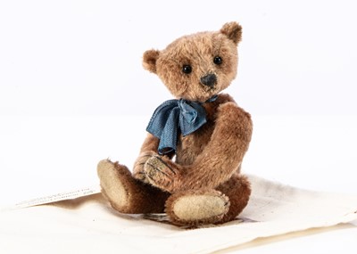 Lot 63 - A limited edition Shultz Characters Farley teddy bear
