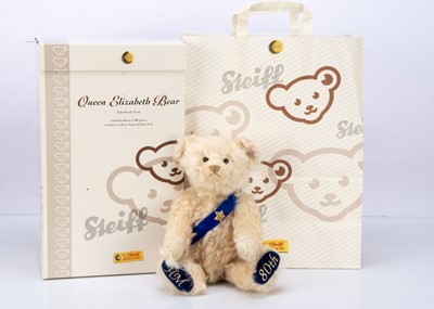 Lot 100 - A limited edition Queen Elizabeth II, 80th Birthday teddy bear