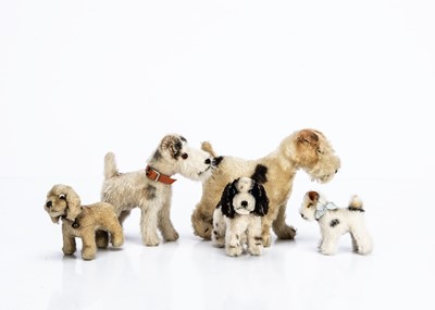 Lot 154 - Five post-war Steiff dogs