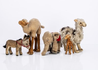 Lot 159 - Five post-war Steiff animals