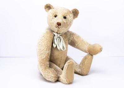 Lot 183 - A rare early Steiff white teddy bear circa 1908