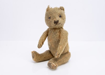 Lot 206 - A 1940s British teddy bear