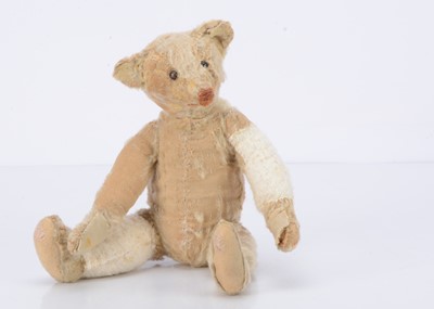 Lot 257 - A Steiff white mohair teddy bear, circa 1910