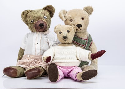 Lot 341 - Three 1920-30s teddy bear friends