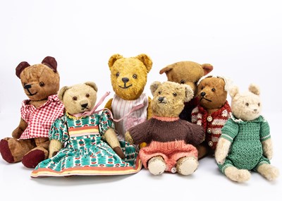 Lot 344 - Seven small Continental teddy bears