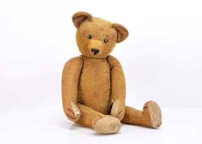 Lot 369 - A 1920-30s French teddy bear