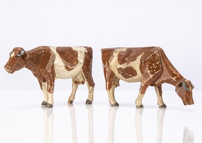 Lot 424 - Two Forest Toys of Brockenhurst standing cows