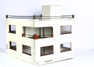 Lot 628 - A 1930s British Modernist dolls’ house