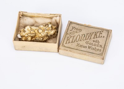 Lot 868 - A rare Klondyke gold rush two dolls in a nugget of gold