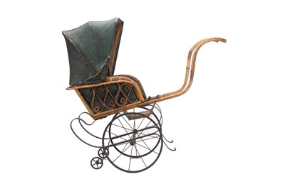 Lot 894 - A late 19th century wicker pushchair