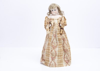 Lot 964 - An Alt, Beck & Gottschalck 639 shoulder-head doll