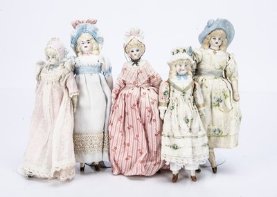 Lot 985 - Five small bisque Hertwig shoulder-head dolls with moulded hats