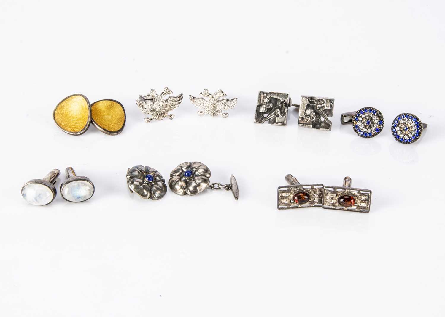 Lot 309 - A collection of silver cufflinks