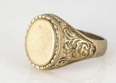 Lot 311 - A 9ct gold oval signet ring