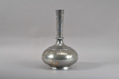 Lot 113 - A turn of the century Indian Bidri silver and metal bottle neck vase