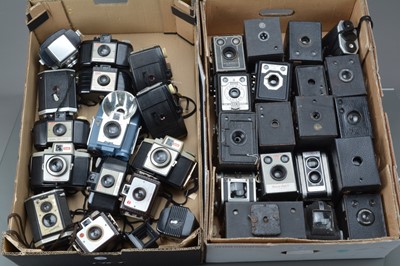 Lot 22 - Two Trays of Box and Bakelite Cameras