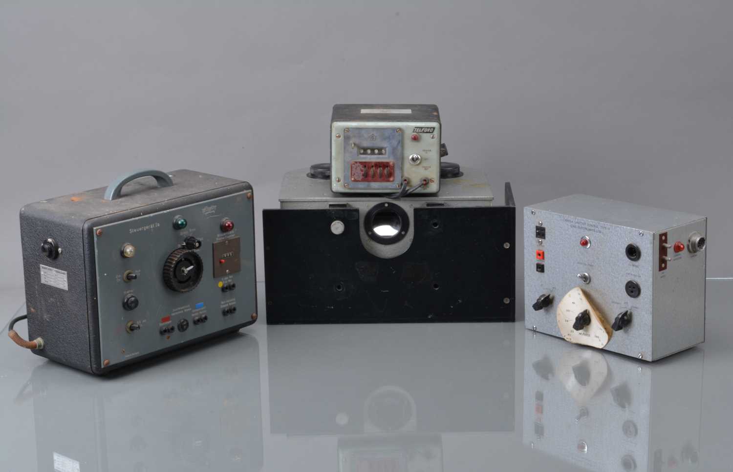 Lot 81 - A D Shackman & Sons Automatic Recording Camera
