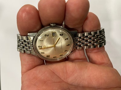Lot 401 - A 1960s Omega Automatic Seamaster stainless steel wristwatch