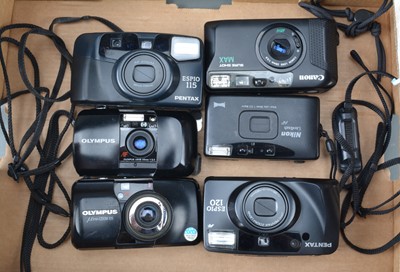 Lot 108 - A Group of Compact Cameras