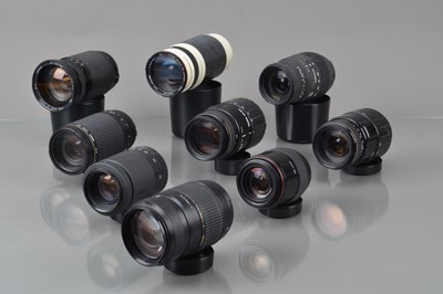 Lot 121 - A Group of AF Lenses