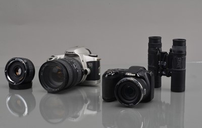 Lot 134 - Cameras and Other Items