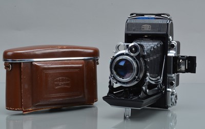 Lot 151 - A Zeiss Ikon Super Ikonta C 531/2 Folding Camera