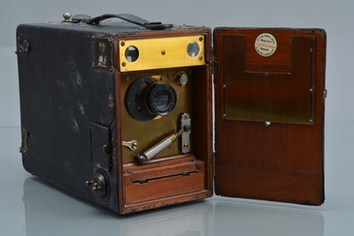 Lot 166 - A 3¼ X 4½'' Falling Plate Camera