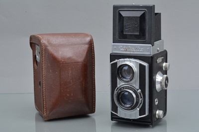 Lot 208 - A Welta Weltaflex TLR Camera