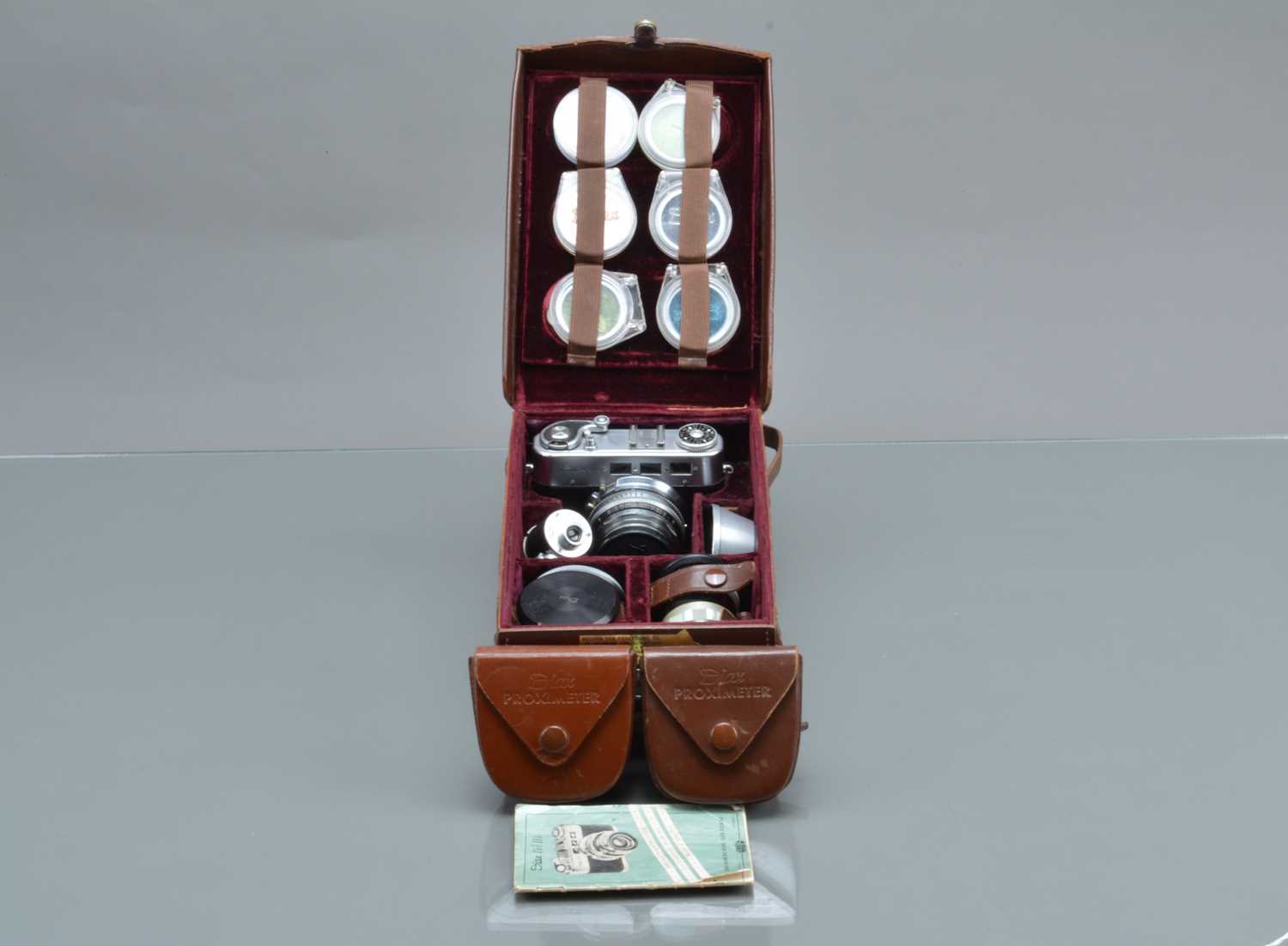 Lot 210 - A Diax Iib Camera Outfit