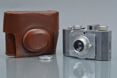 Lot 212 - A Gallus Derlux Camera