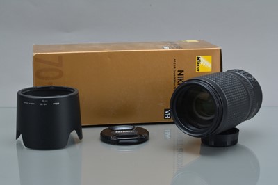 Lot 235 - A Nikon ED AF-S Nikkor 70-300mm f/4.5-5.6G VR Lens