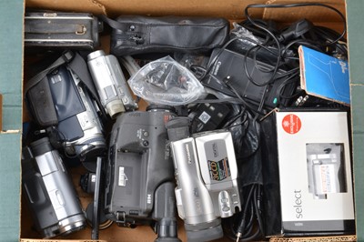 Lot 279 - A Tray of Camcorders