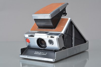 Lot 287 - A Polaroid SX-70 Land Camera