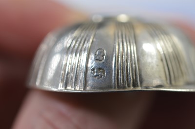 Lot 417 - A George III period silver tea caddy spoon