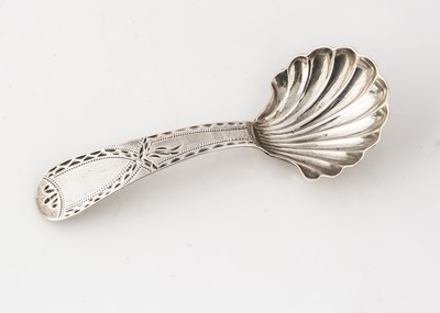 Lot 420 - A George III period silver tea caddy spoon
