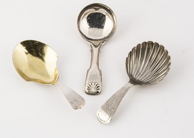 Lot 424 - Three early 19th century silver tea caddy spoons