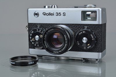 Lot 385 - A Rollei 35 S Compact Camera