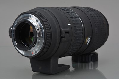 Lot 386 - A Sigma APO 70-200mm f/2.8D HSM Lens