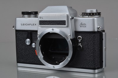 Lot 425 - A Leitz Wetzlar Leicaflex SL Camera Body