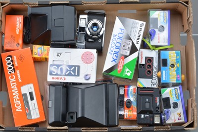 Lot 481 - A Tray of Various Cameras