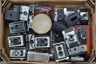 Lot 482 - A Tray of Kodak Cameras